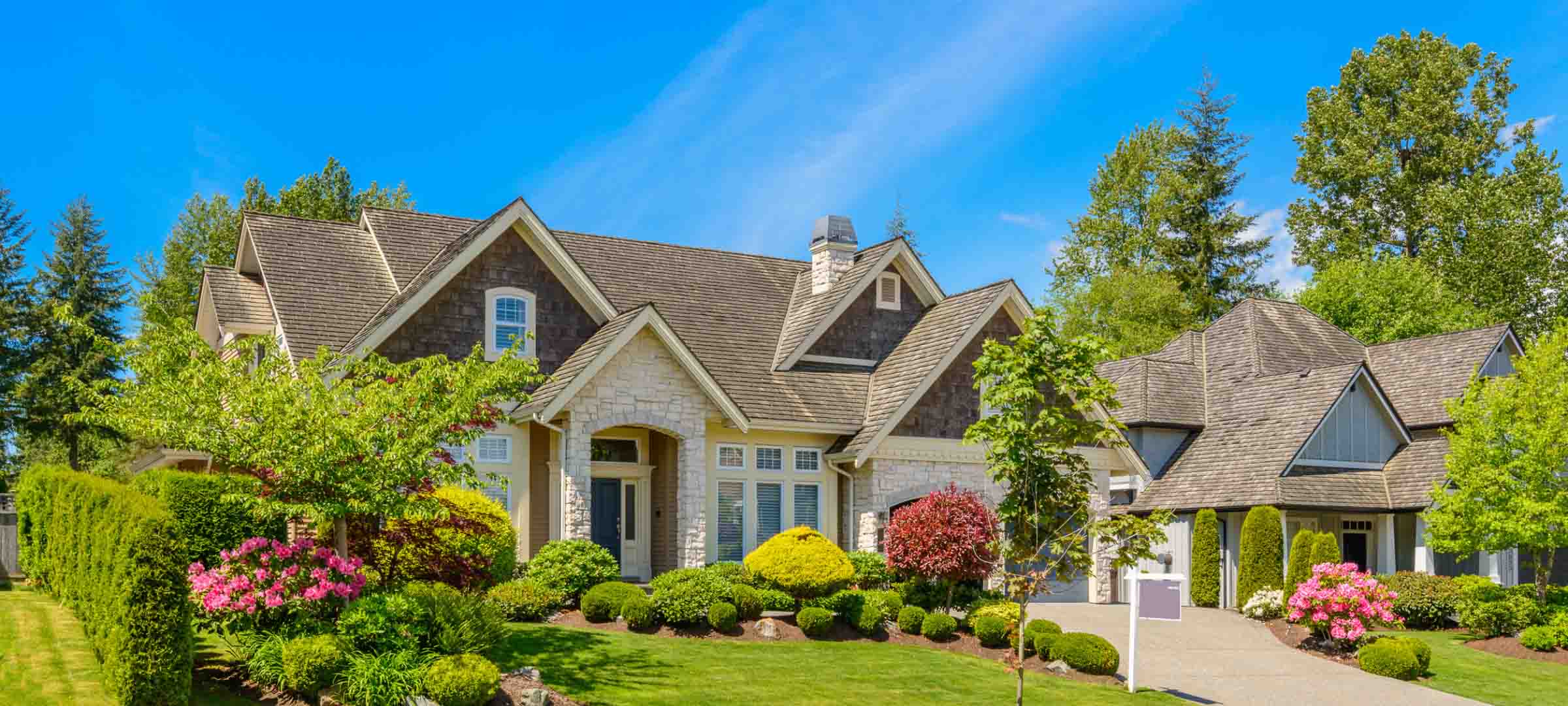 Spring Home Banner house on spring season